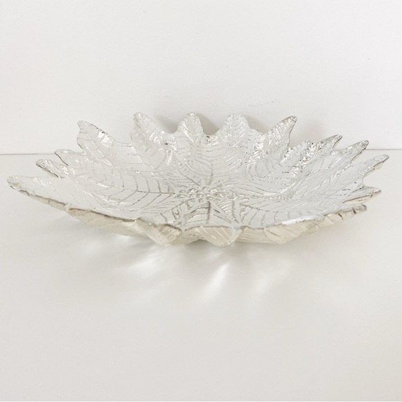 Vintage Akcam Glass Leaf Bowl – White and Silver, Handmade in Turkey, 11” - Picture 2 of 8